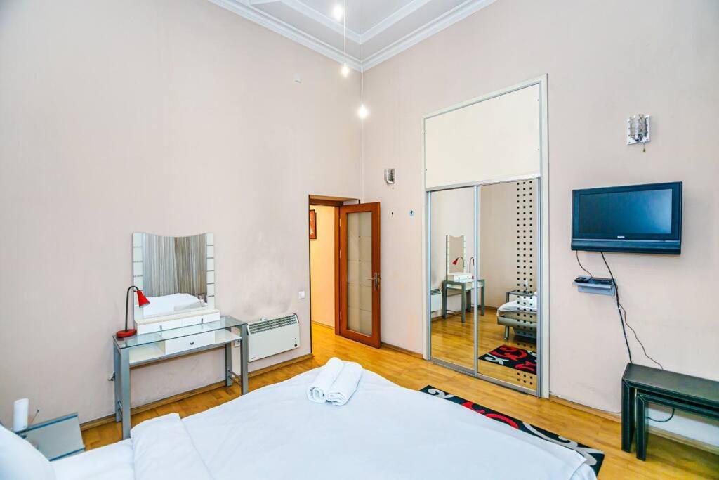 Apartment Azneft Meydani Baku Exterior photo